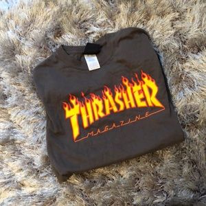 THRASHER tee 🔥
